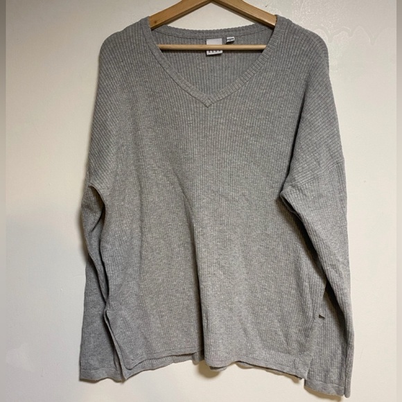 ELLE Ribbed V-Neck Sweater – Grey – XL - Picture 2 of 10